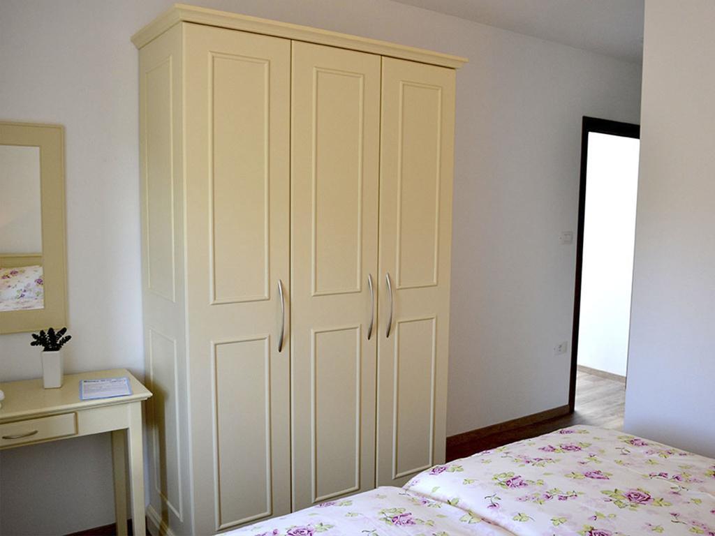 Holiday Home Mate Tinjan Room photo